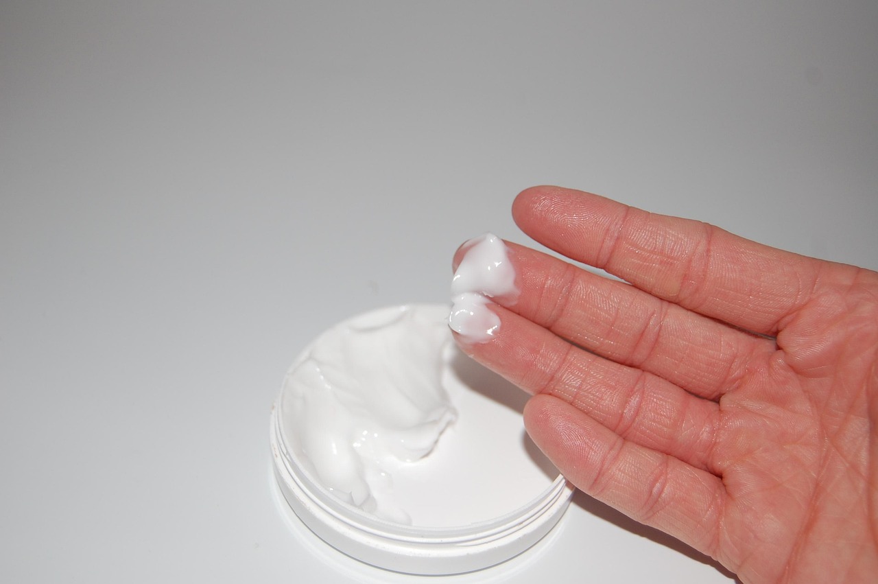 What Ingredients Should You Look for in a Hand Cream?